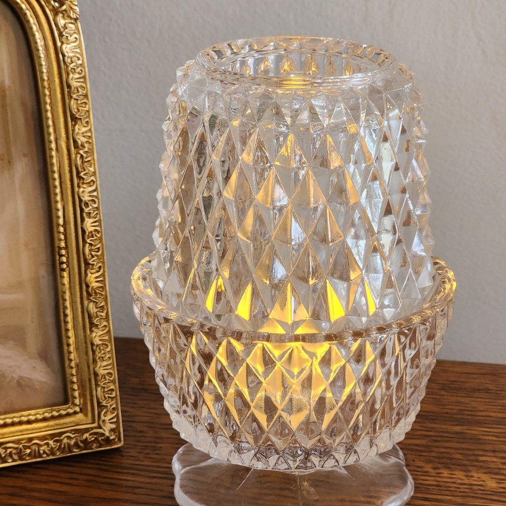 *EXCELLENT CONDITION!* Clear Diamond Point Fairy Lamp Candle Holder